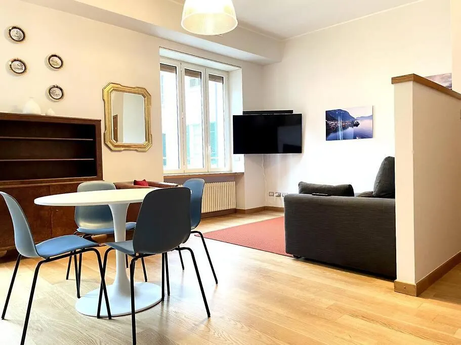 Modern Condo In Como Historic Center Apartment